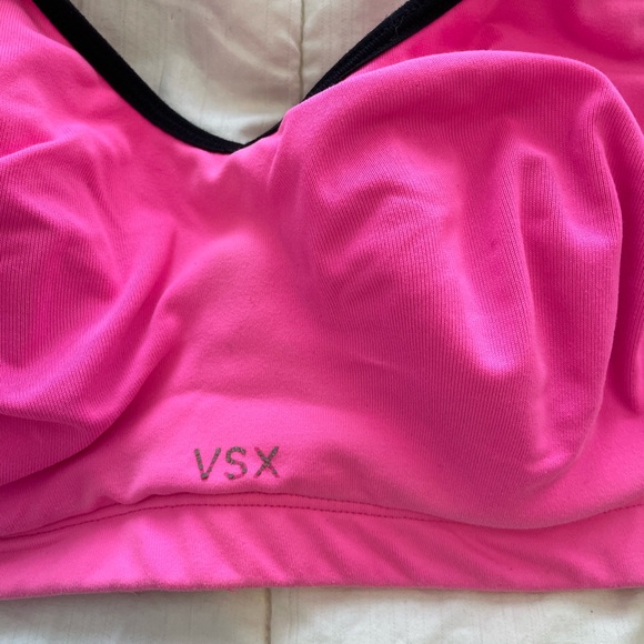 Victoria’s Secret Sports Bra 34C - Picture 2 of 5